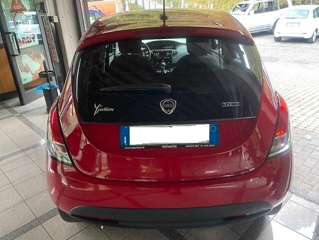 Lancia Ypsilon 1.0 FireFly 5 porte S&S Hybrid Ecochic Gold