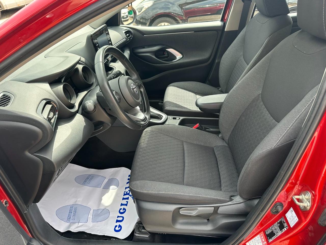 Toyota Yaris Hybrid Trend MY22 KM 23000