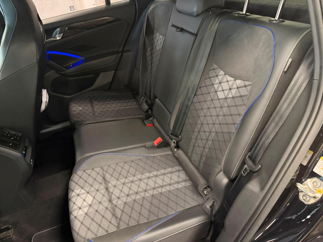 Volkswagen Tiguan 2.0 TDI 150 CV SCR DSG R-Line