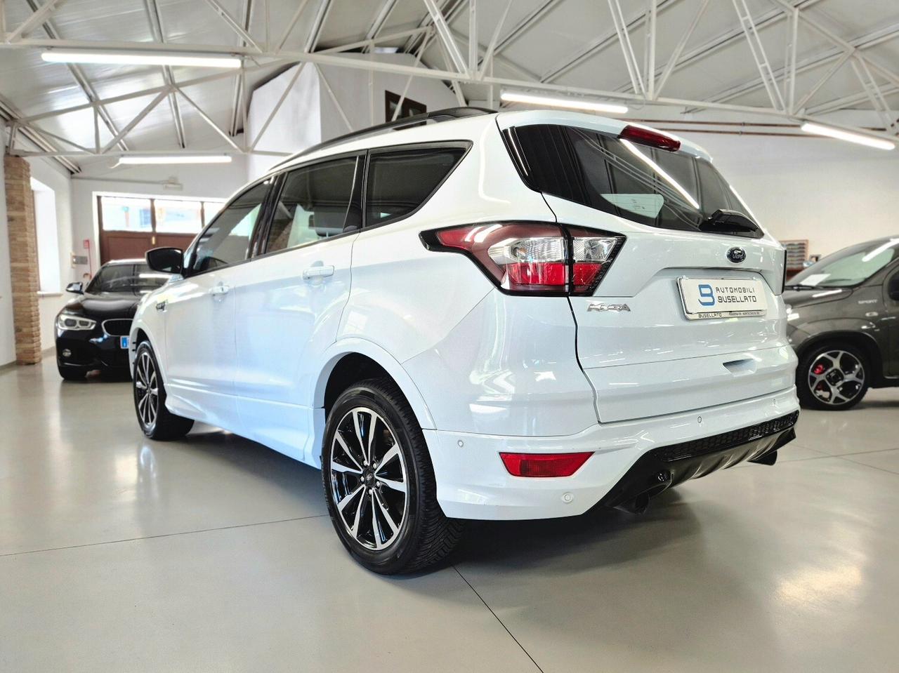 Ford Kuga 2.0 TDCI 120 CV S&S 2WD ST-Line