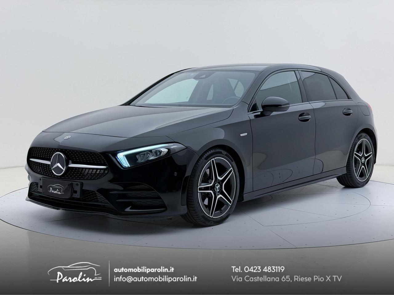 Mercedes-Benz A 180 d Premium Night Edition AMG LED