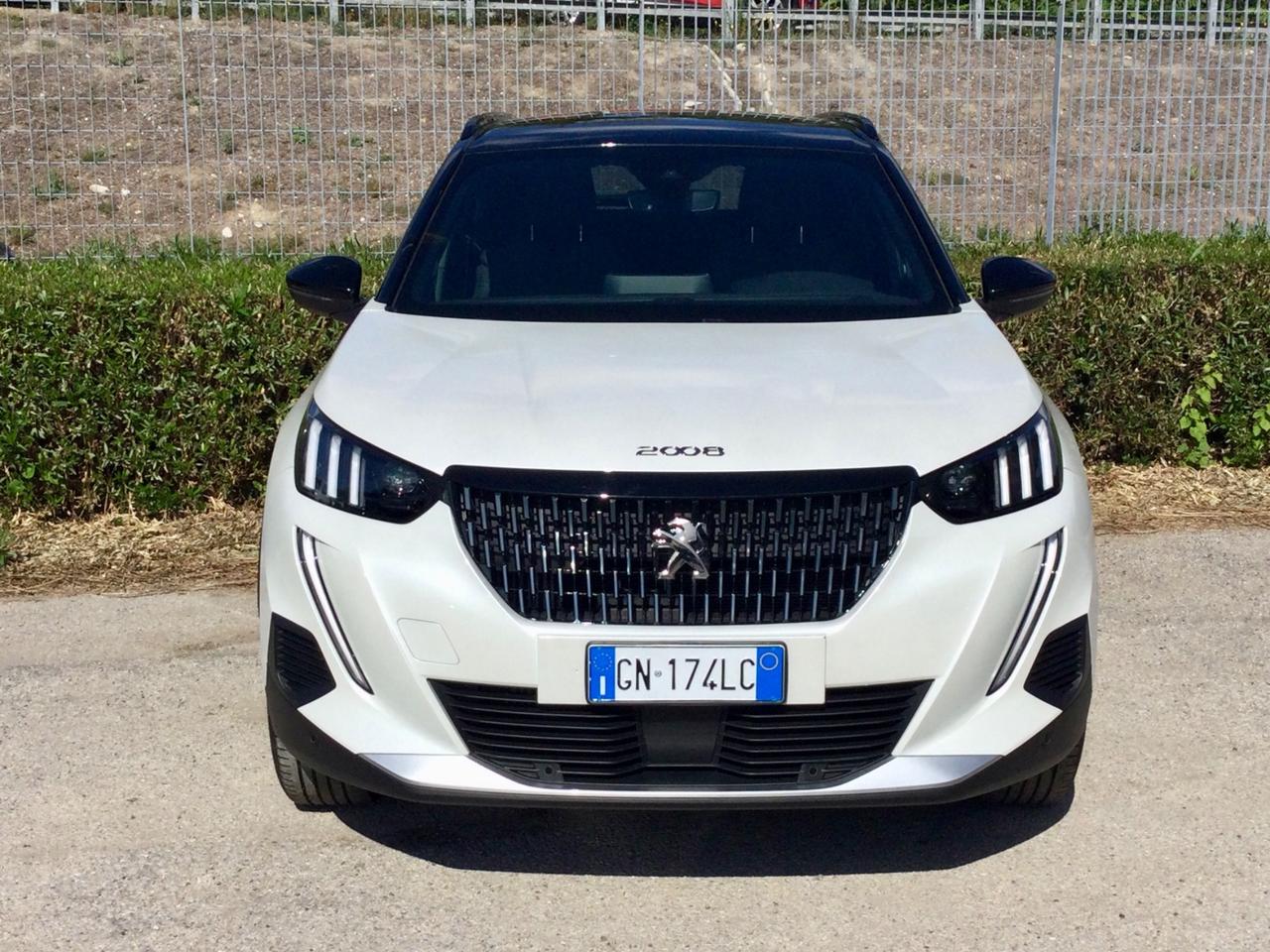 Peugeot 2008 BlueHDi 130 EAT8 GT Cambio Automatico