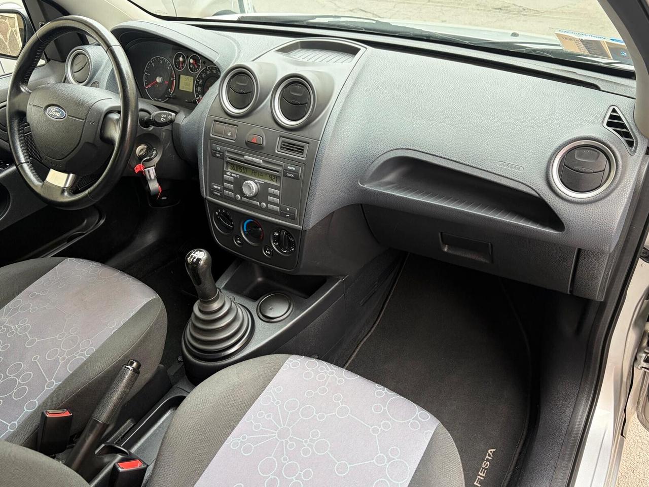 Ford Fiesta 1.4 TDCi 5p. Titanium RARA 97.000KM