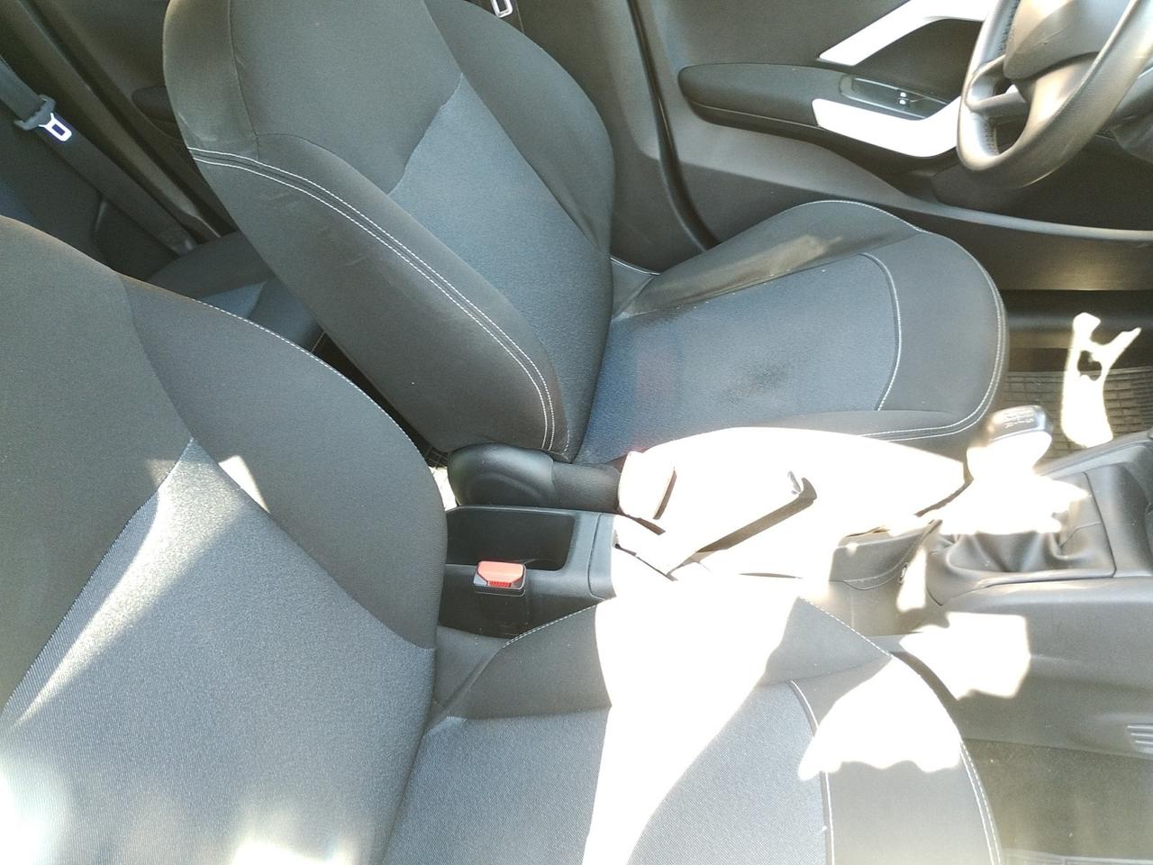 Peugeot 208 208 5p 1.2 puretech 12v Active GPL