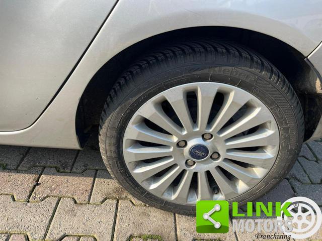 FORD Fiesta + 1.2 82CV 5 porte