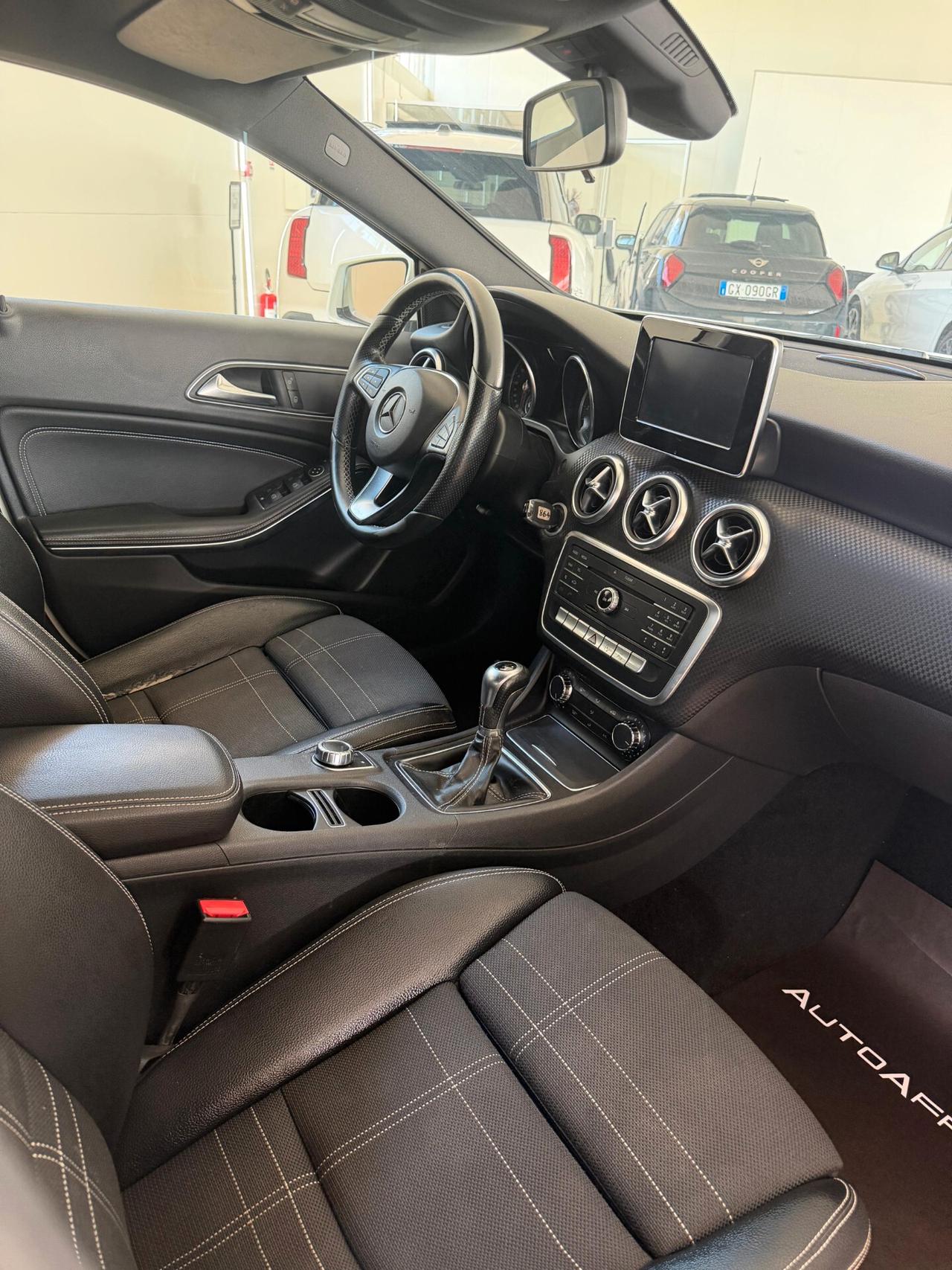 Mercedes-benz A 180 d Premium
