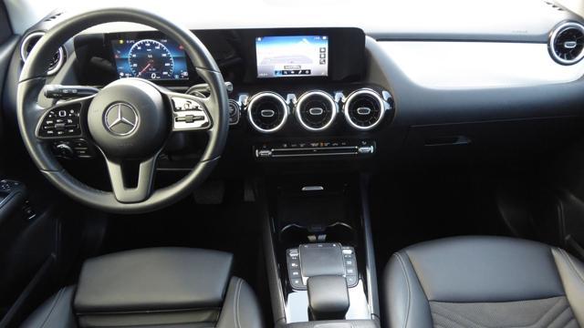 MERCEDES-BENZ B 200 d Automatic Sport