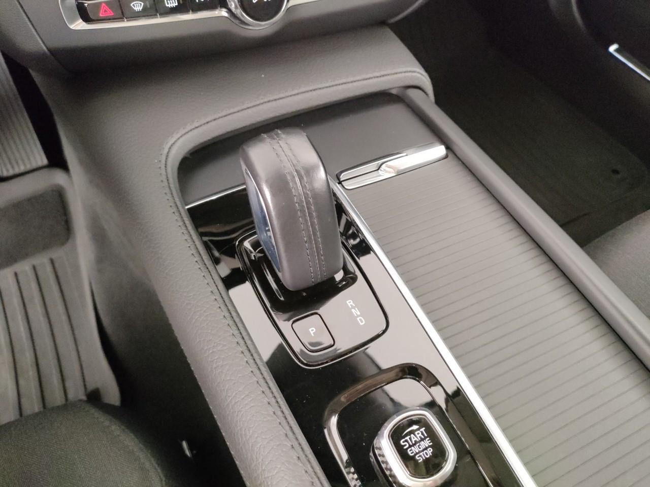 VOLVO V90 Cross Country 2.0 b4 Business Pro awd auto