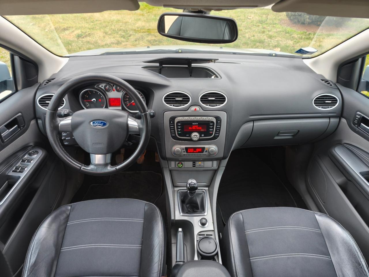 Ford Focus GPL della casa