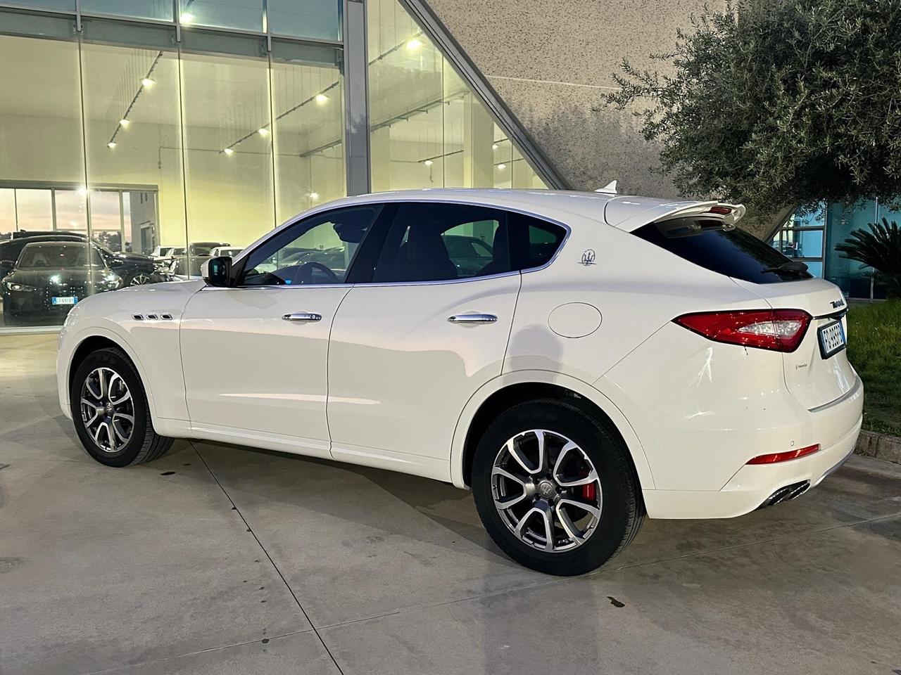 Maserati Levante V6 Diesel 275 CV AWD