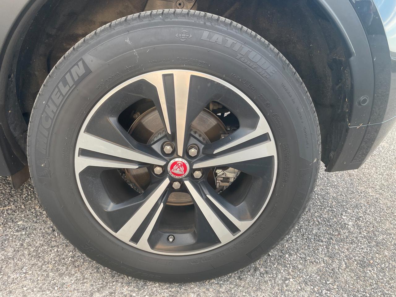 Jaguar E-Pace 2.0D I4 163 CV R-Dynamic