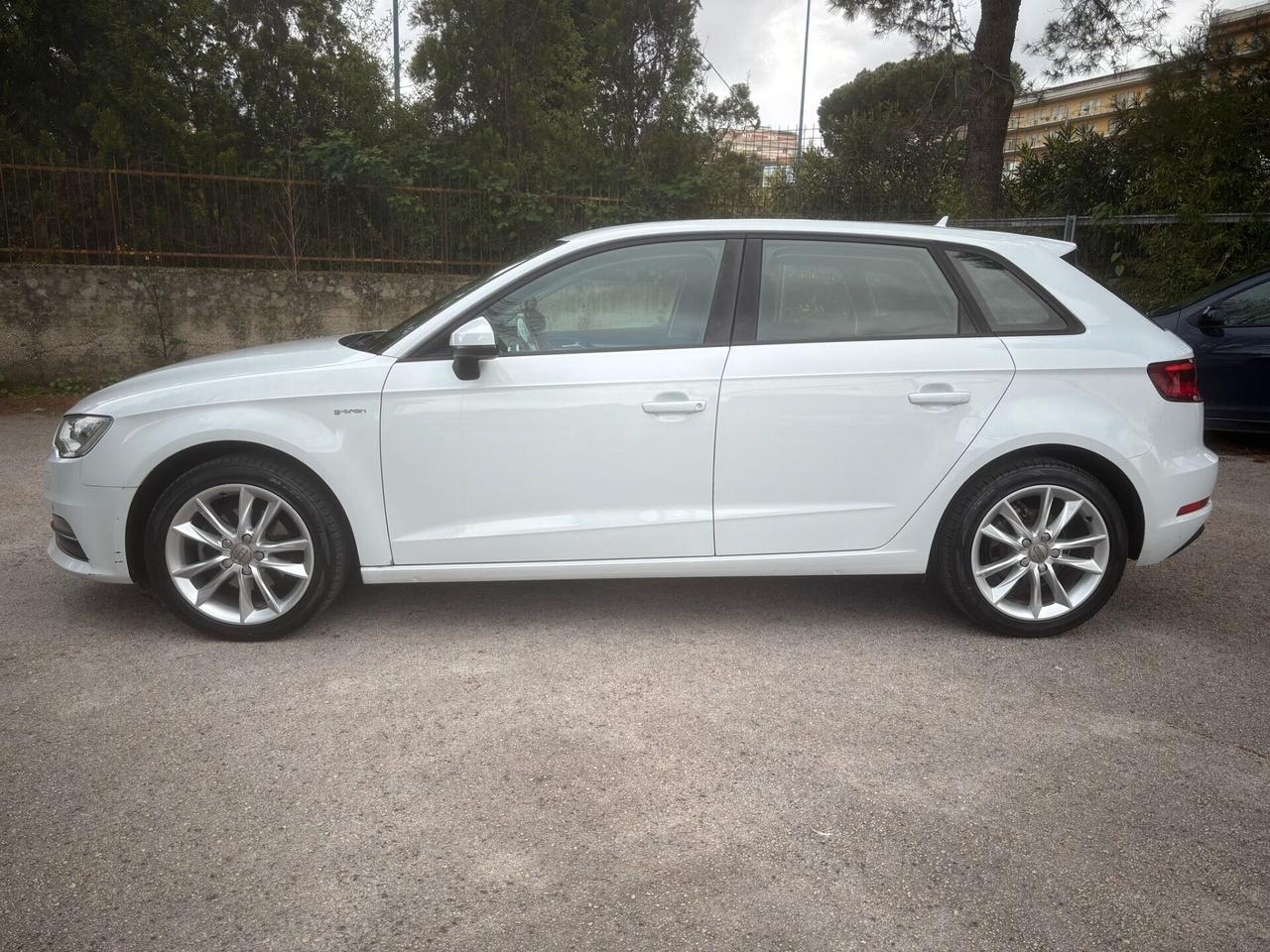 AUDI A3 SPORTBACK 1.4 G-TRON - 2015