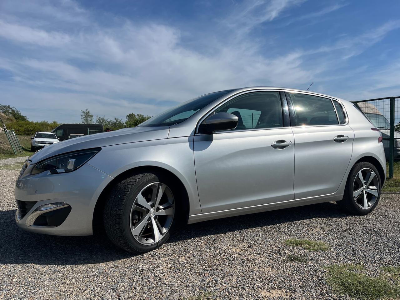 Peugeot 308 1.6 e-HDi 115 CV Stop&Start Allure
