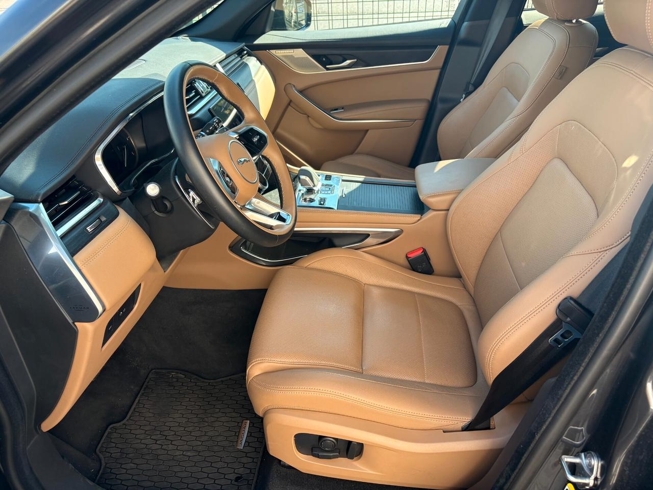 Jaguar F-Pace 2.0 D 163 CV AWD aut. SE in Garanzia