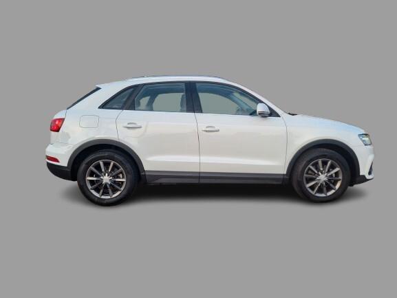 Audi Q3 2.0 TDI 120 CV Business