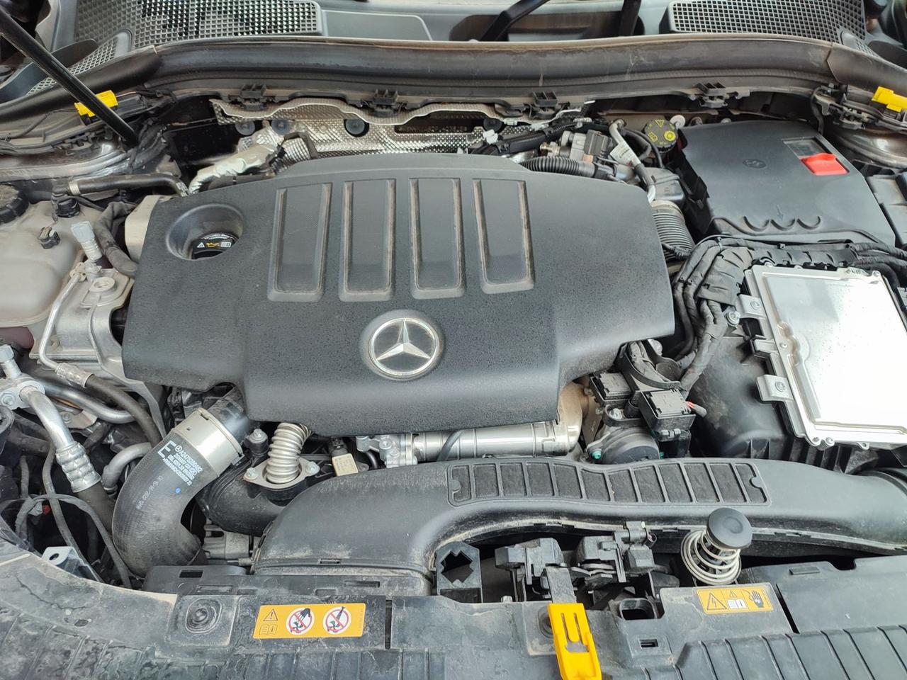 Mercedes-Benz GLA 180 180d Premium C. Aut. #9210