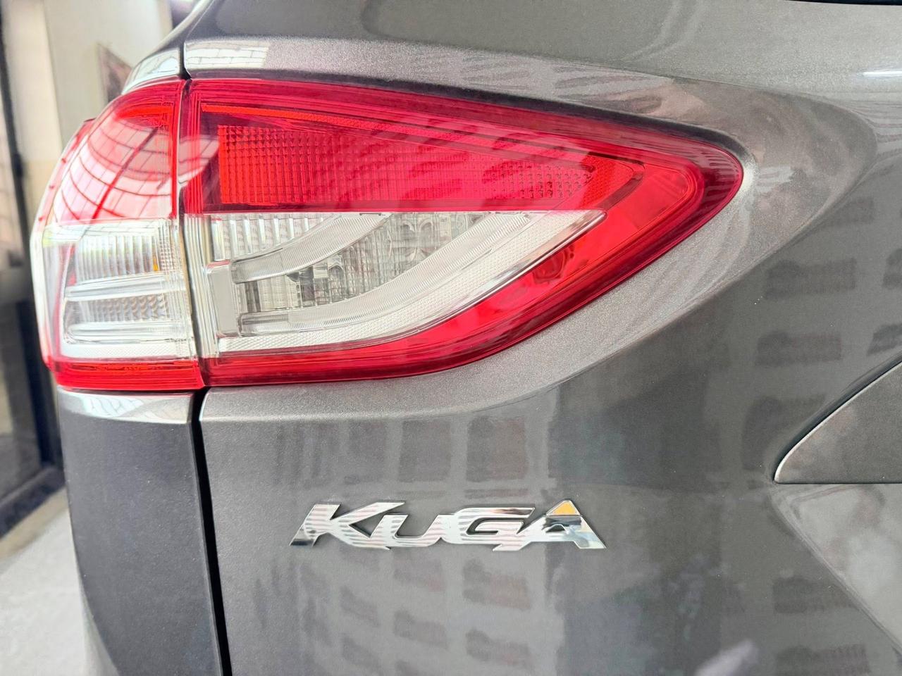 Ford Kuga 2.0 TDCI 180 CV S&S 4WD Powershift Titanium X