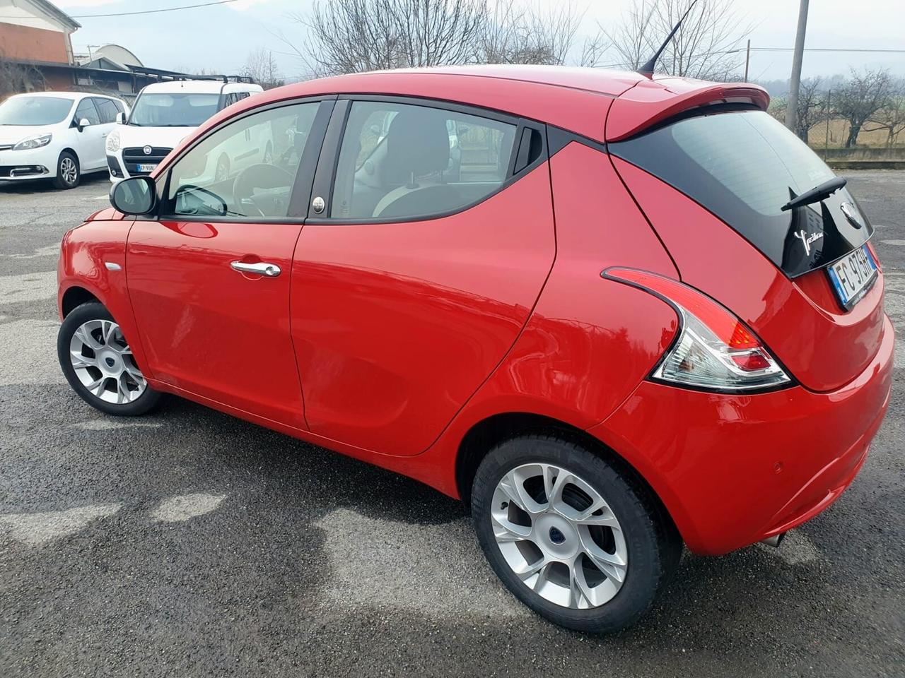 Lancia Ypsilon 1.2 69 CV 5 porte GPL Ecochic Gold