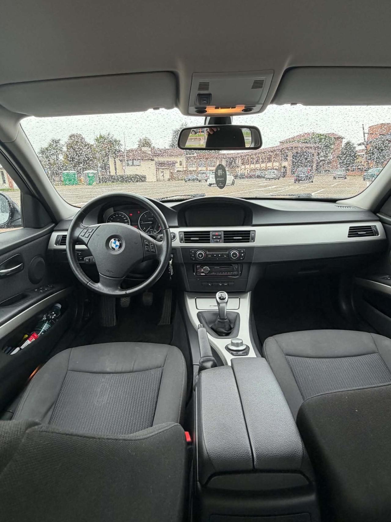 BMW 320d xDrive Touring