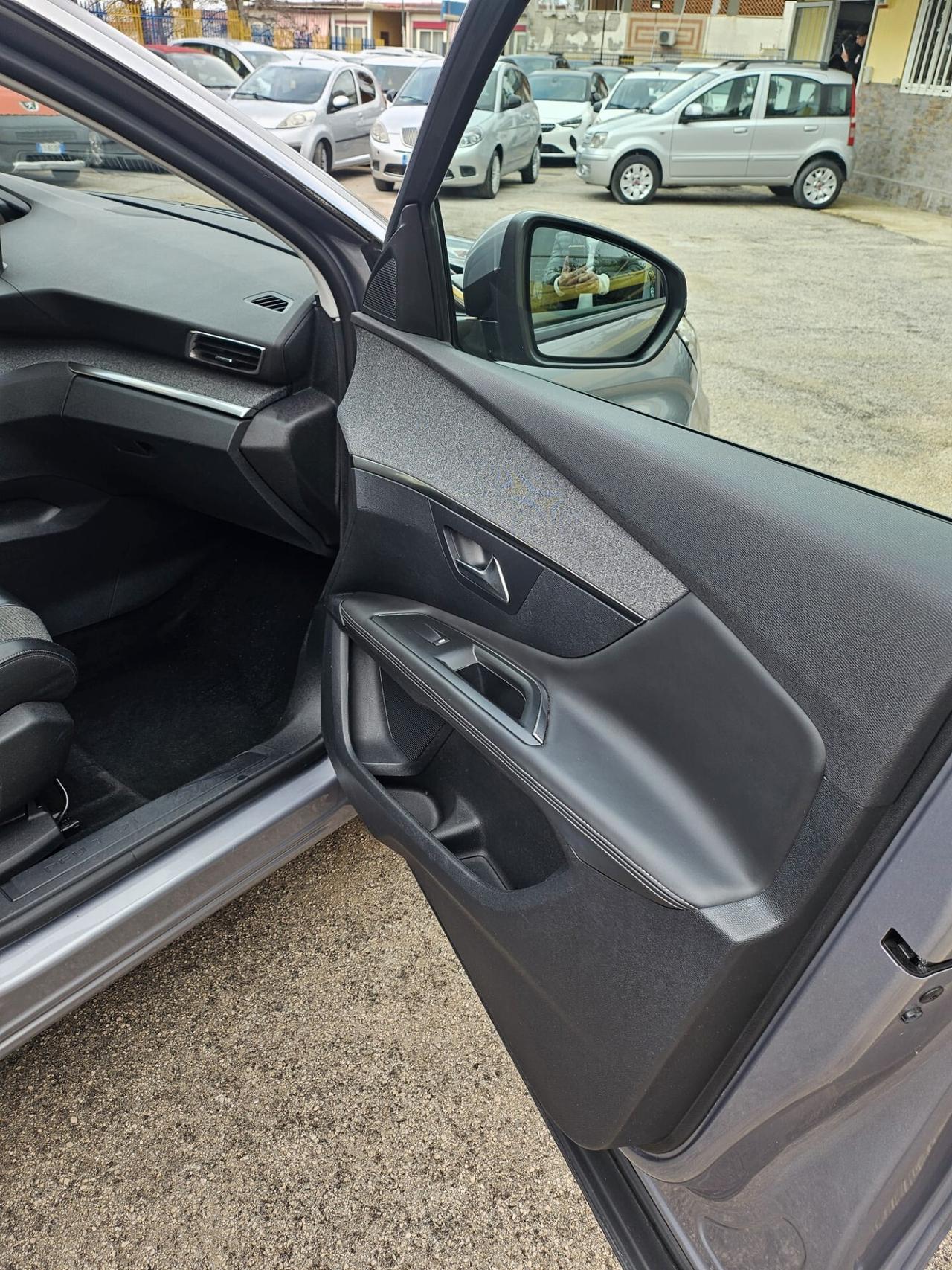 Peugeot 3008 BlueHDi 130 S&S Allure
