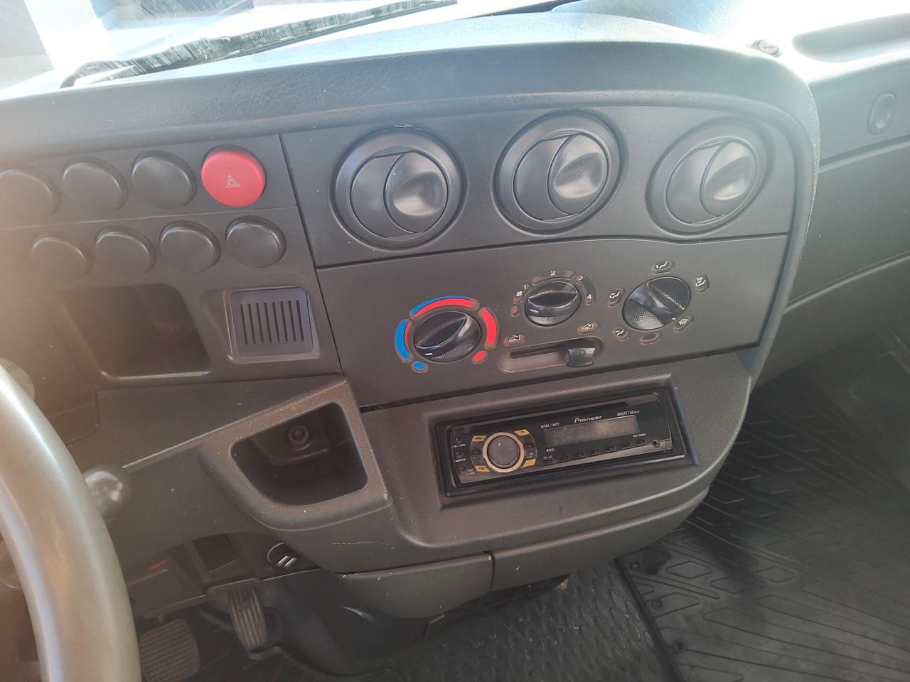 Iveco Daily 35S13 2.8 TDI PC Cabinato