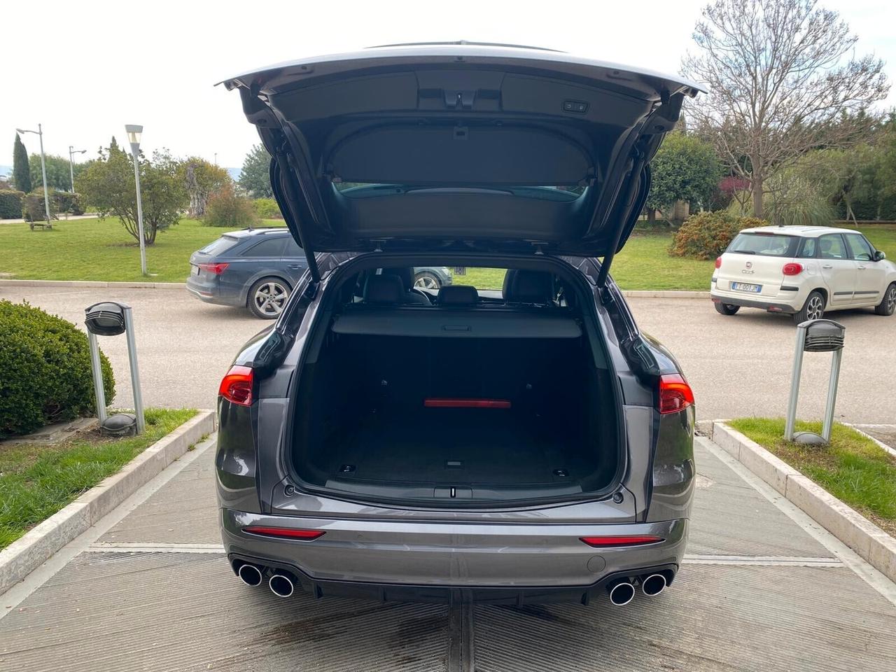 Maserati Grecale MHEV 300 CV AWD GT