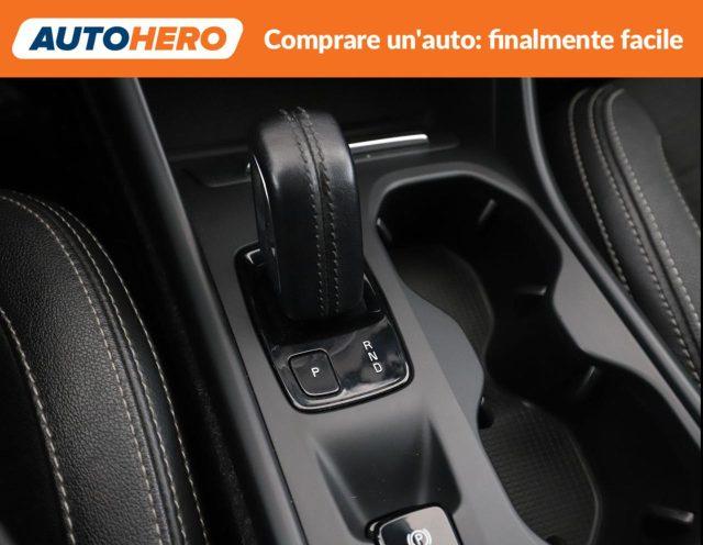 VOLVO XC40 D4 AWD Geartronic Momentum