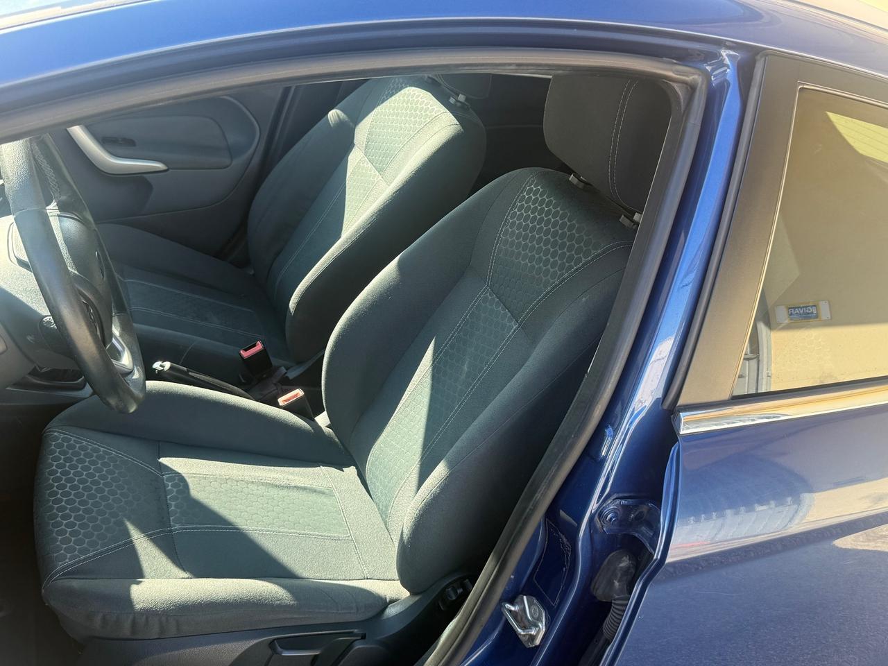 Ford Fiesta 1.4 5 porte Bz.- GPL Titanium Neopatentati