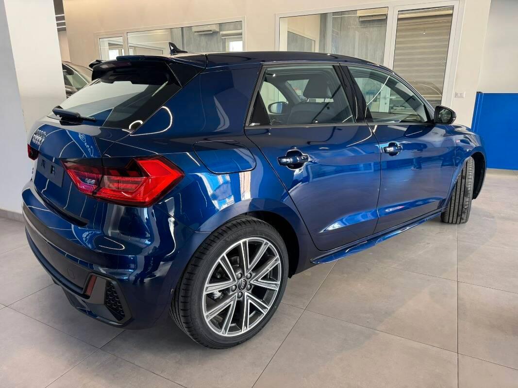 Audi A1 30 1.0 tfsi S line edition 116cv