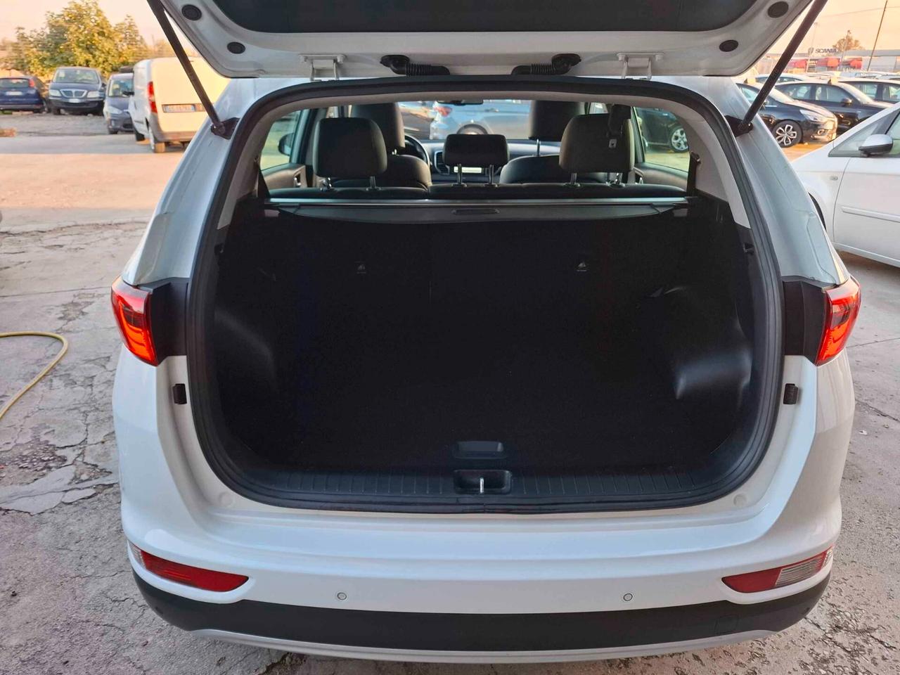 Kia Sportage 1.7 CRDI 141 CV TETTO APRIBILE - 2017