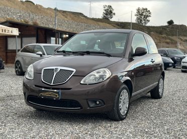 Lancia Ypsilon 1.3 MJT 90 CV Oro