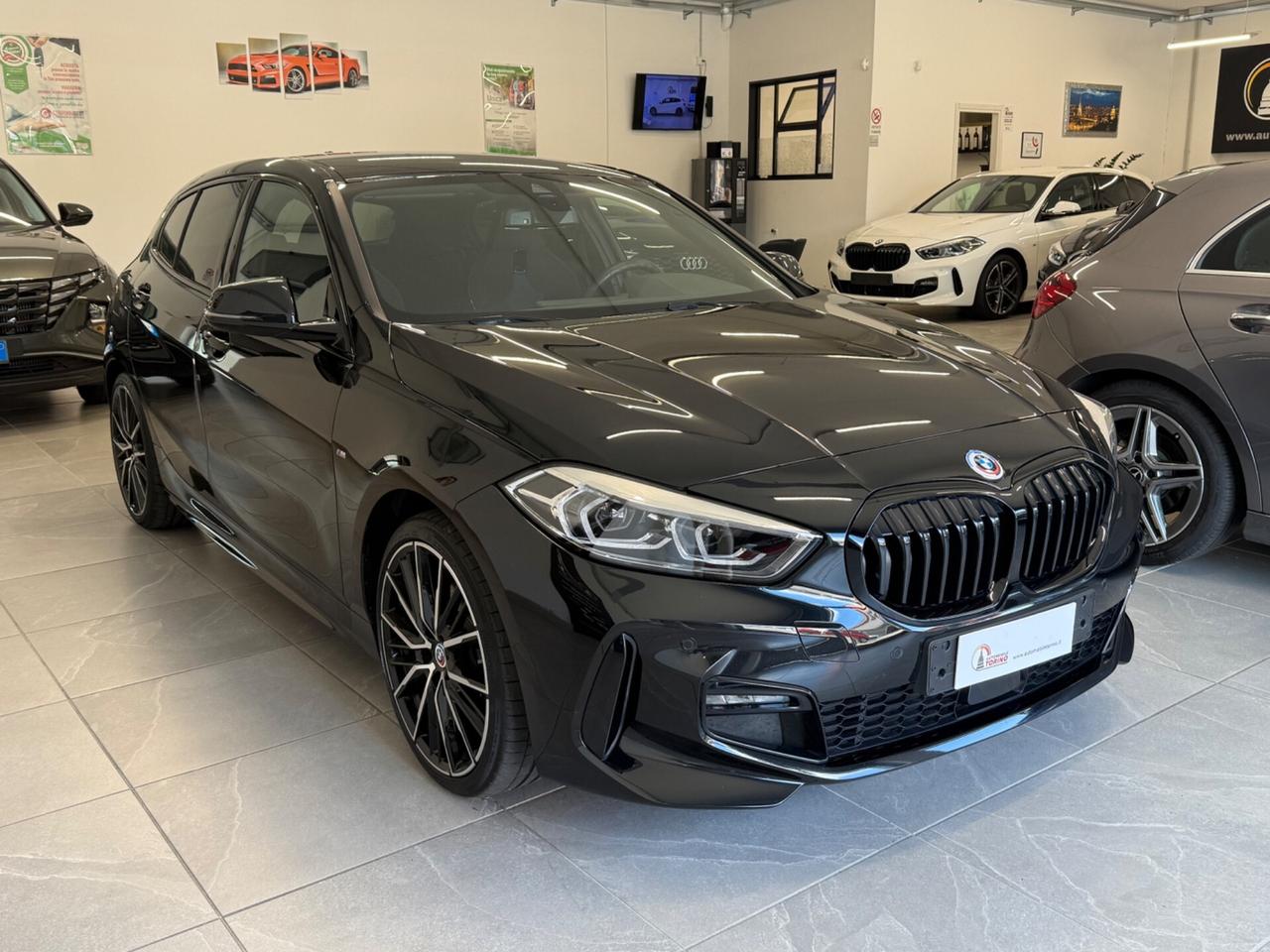 Bmw 118 118i 5p. Msport