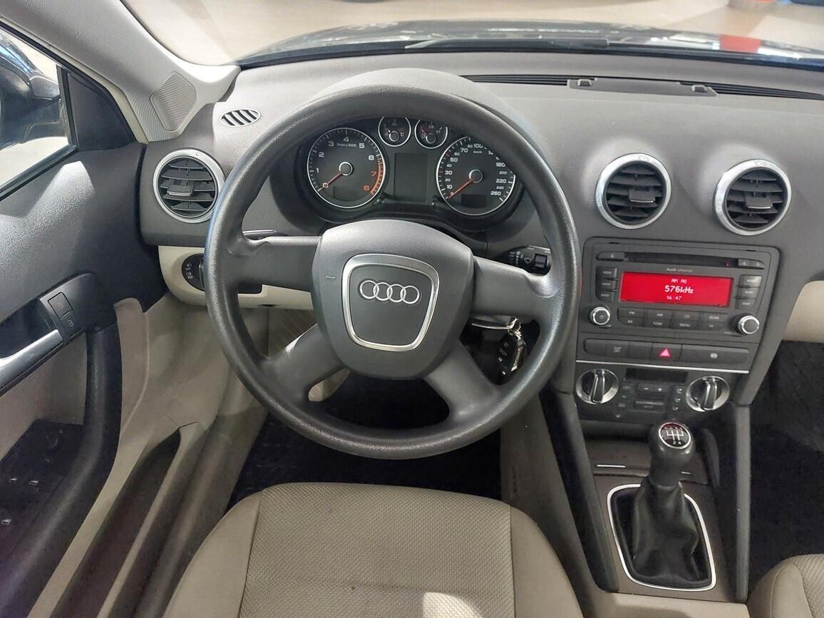 Audi A3 1.6 SPB Ambition 102 CV