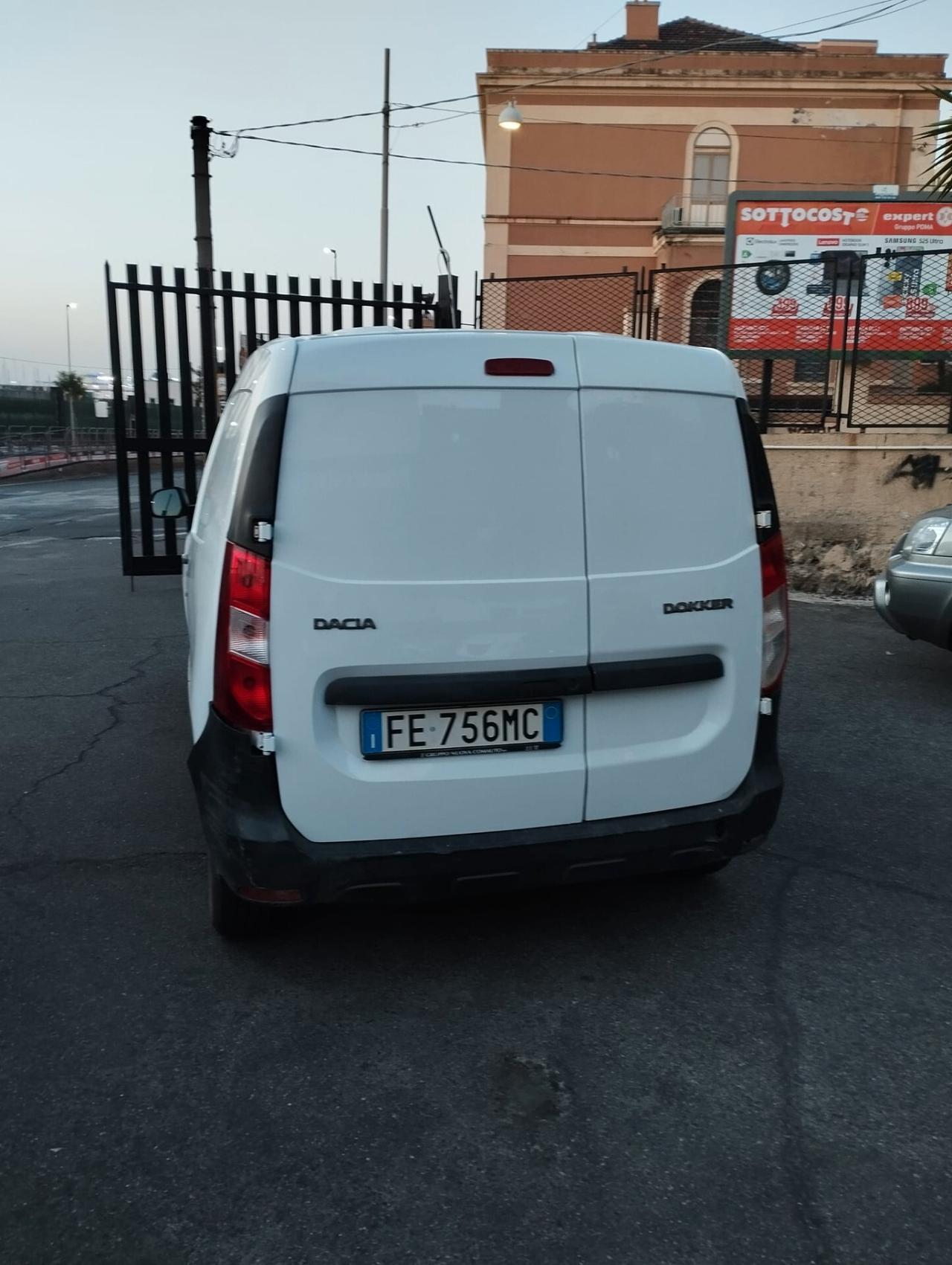 DACIA DOKKER 1.5 DCI 2016