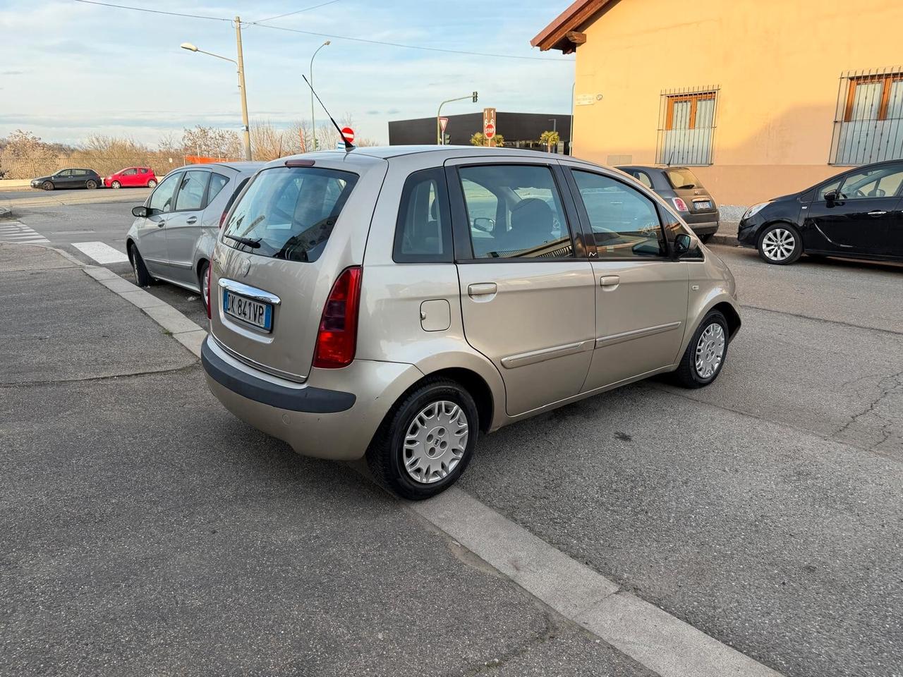 Lancia MUSA 1.4 16V Platino Plus