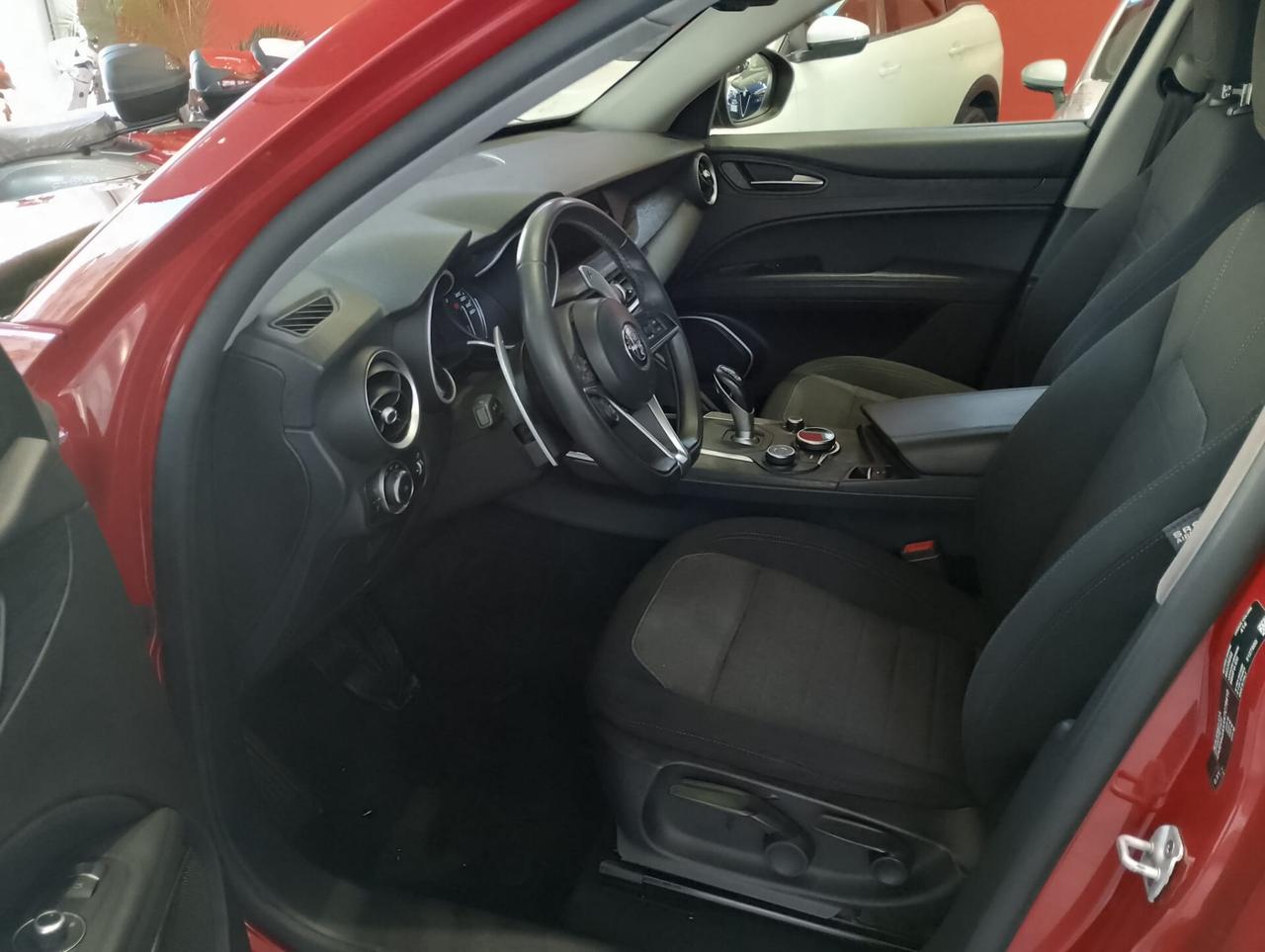 Alfa Romeo Stelvio 2.2 Turbo Diesel 160CV AT8 RWD Sport-Tech