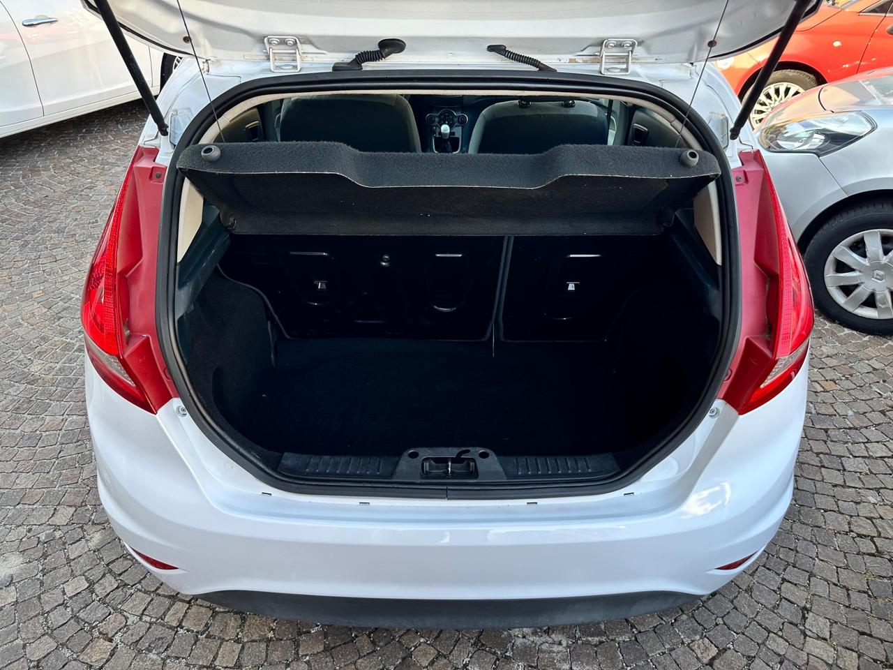 Ford Fiesta 1.2Bz 60CV 5p - Neopatentati
