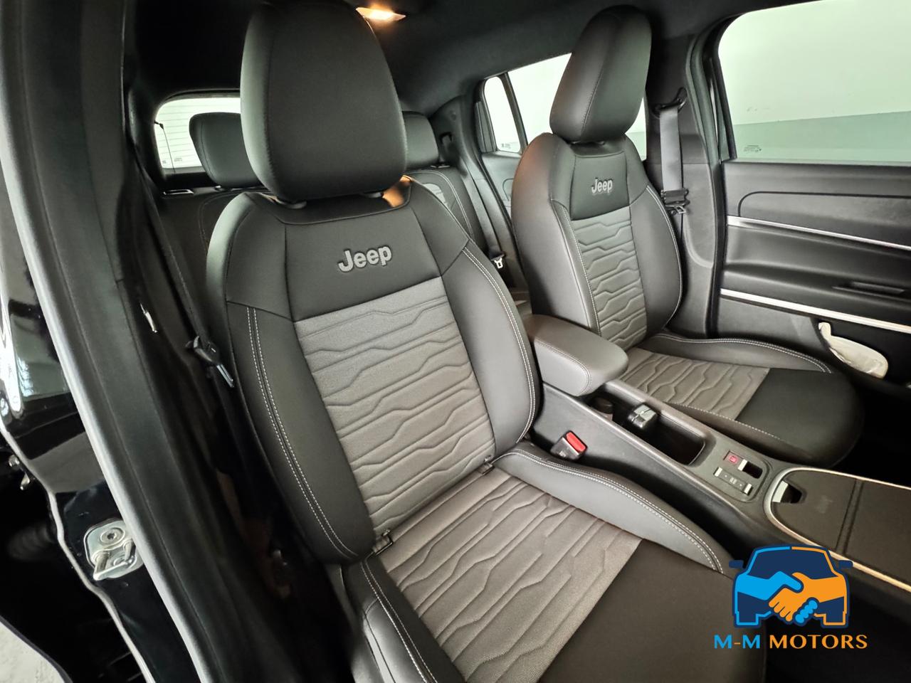 Jeep Avenger 1.2 turbo e-hybrid mhev Upland 4xe 145cv edct6 UNICOPRO