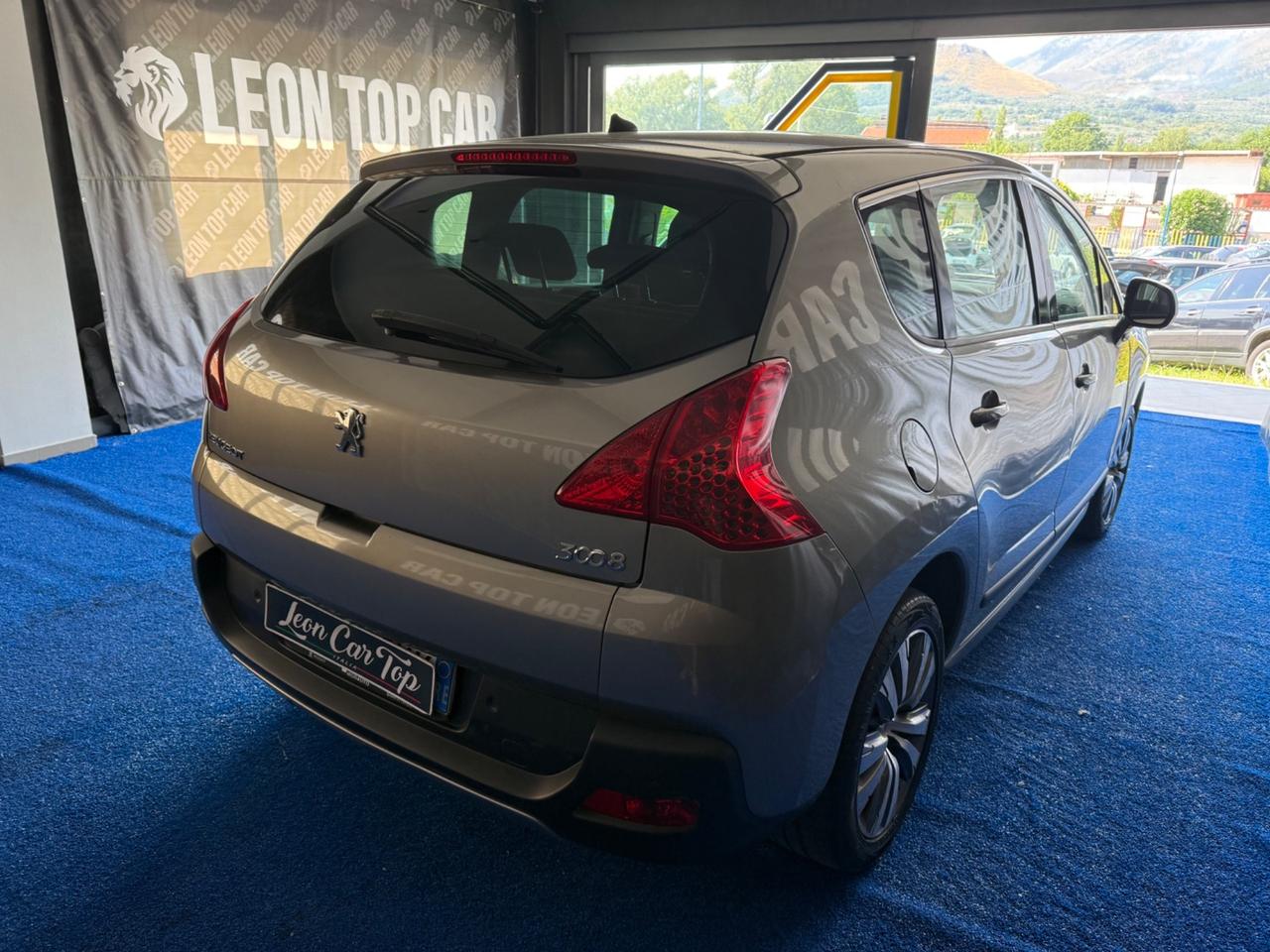 Peugeot 3008 1.6 HDi 110CV cambio automatico