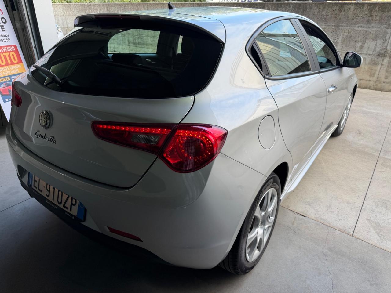 Alfa Romeo Giulietta 1.6 JTDm-2 105 CV Exclusive