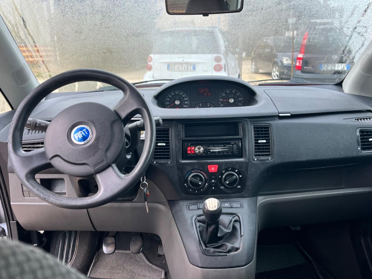 Fiat Idea 1.3 Multijet 16V 70 CV BlackStar X Neopatentati