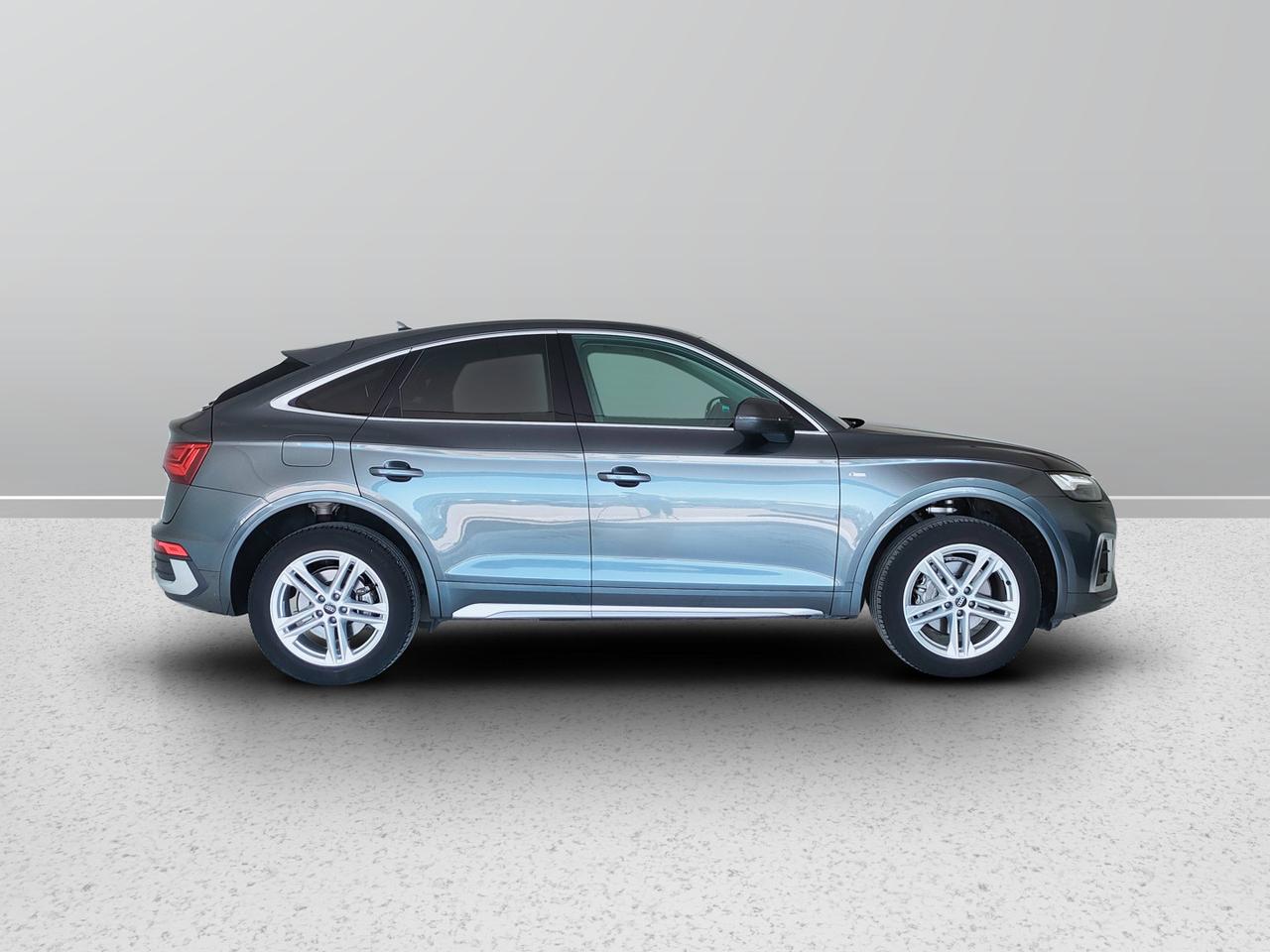 AUDI Q5 Sportback 2021 - Q5 Sportback 40 2.0 tdi mhev 12V S line quattro s-tronic