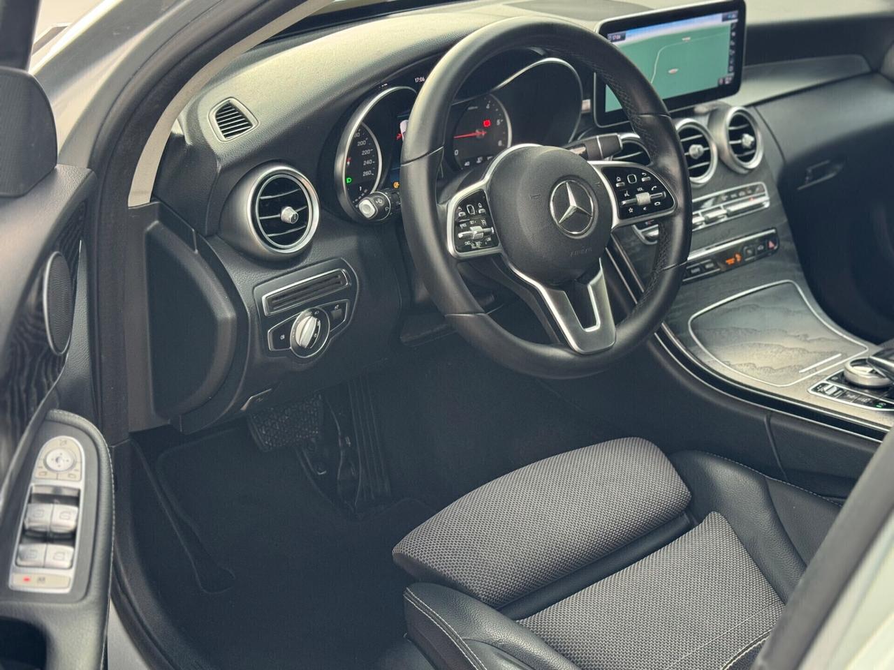Mercedes-benz C 220 d 4Matic AMG Line !