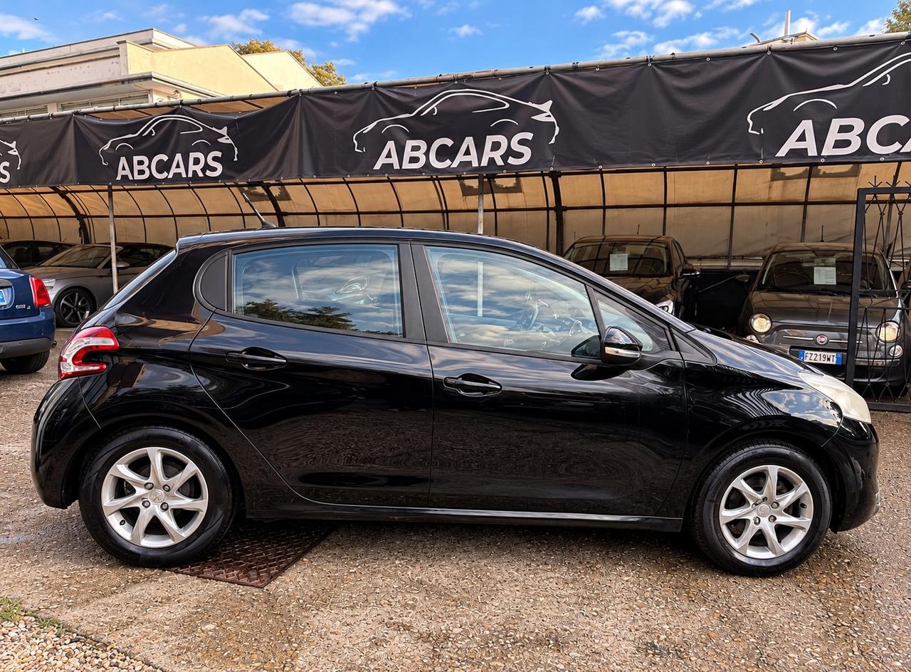 Peugeot 208 1.2 VTi 82 CV 5 porte Allure