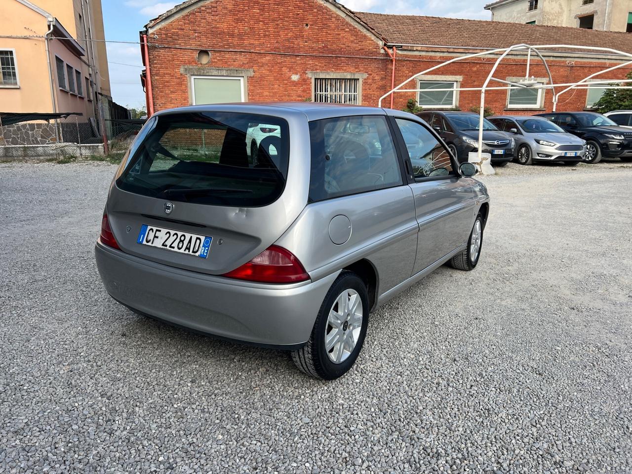 Lancia Y 1.2i cat LS