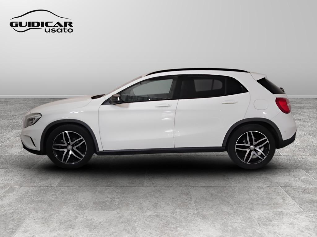 Mercedes-Benz GLA-X156 2014 - GLA 220 d (cdi) Sport 4matic 170cv auto