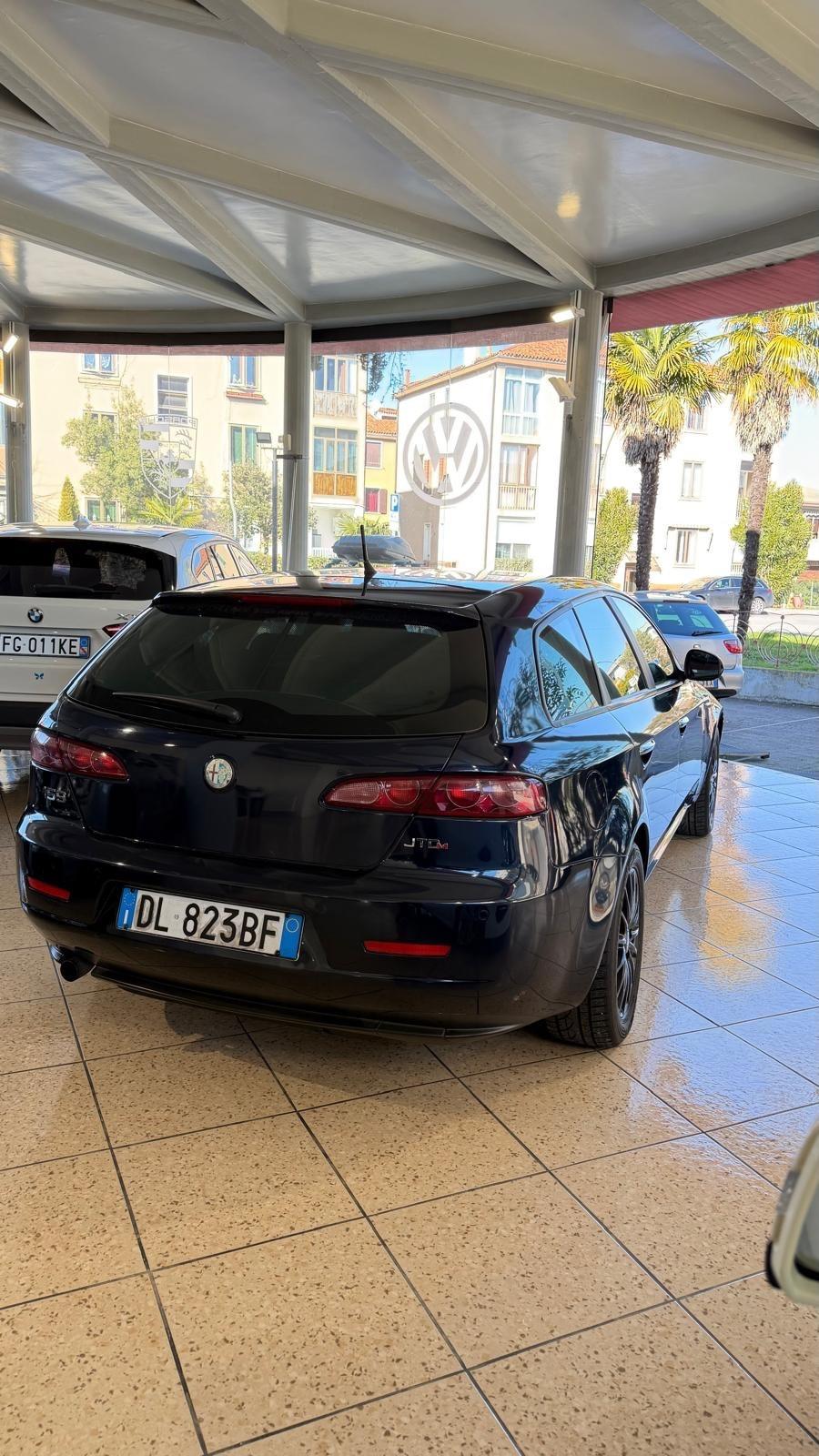 Alfa Romeo 159 1.9 JTDm 16V Sportwagon Exclusive