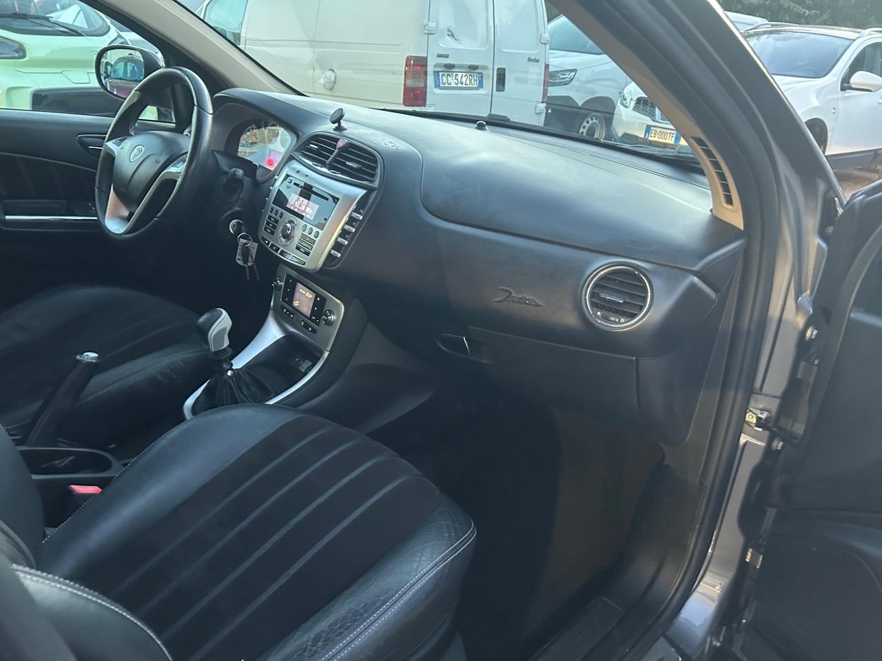 Lancia Delta 2.0 MJT DPF Platinum 165CV