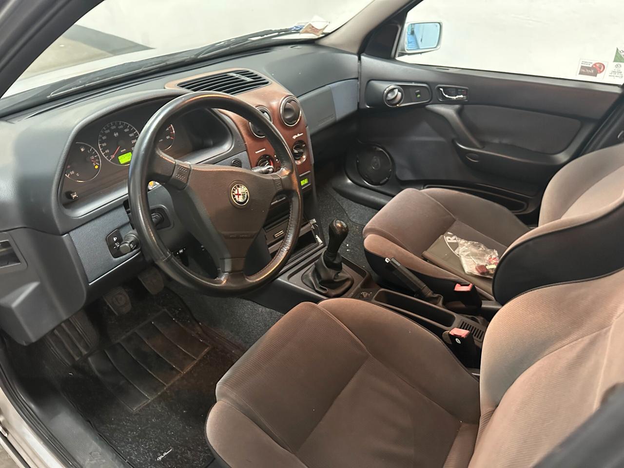 Alfa Romeo 146 1.4i 16V Twin Spark cat