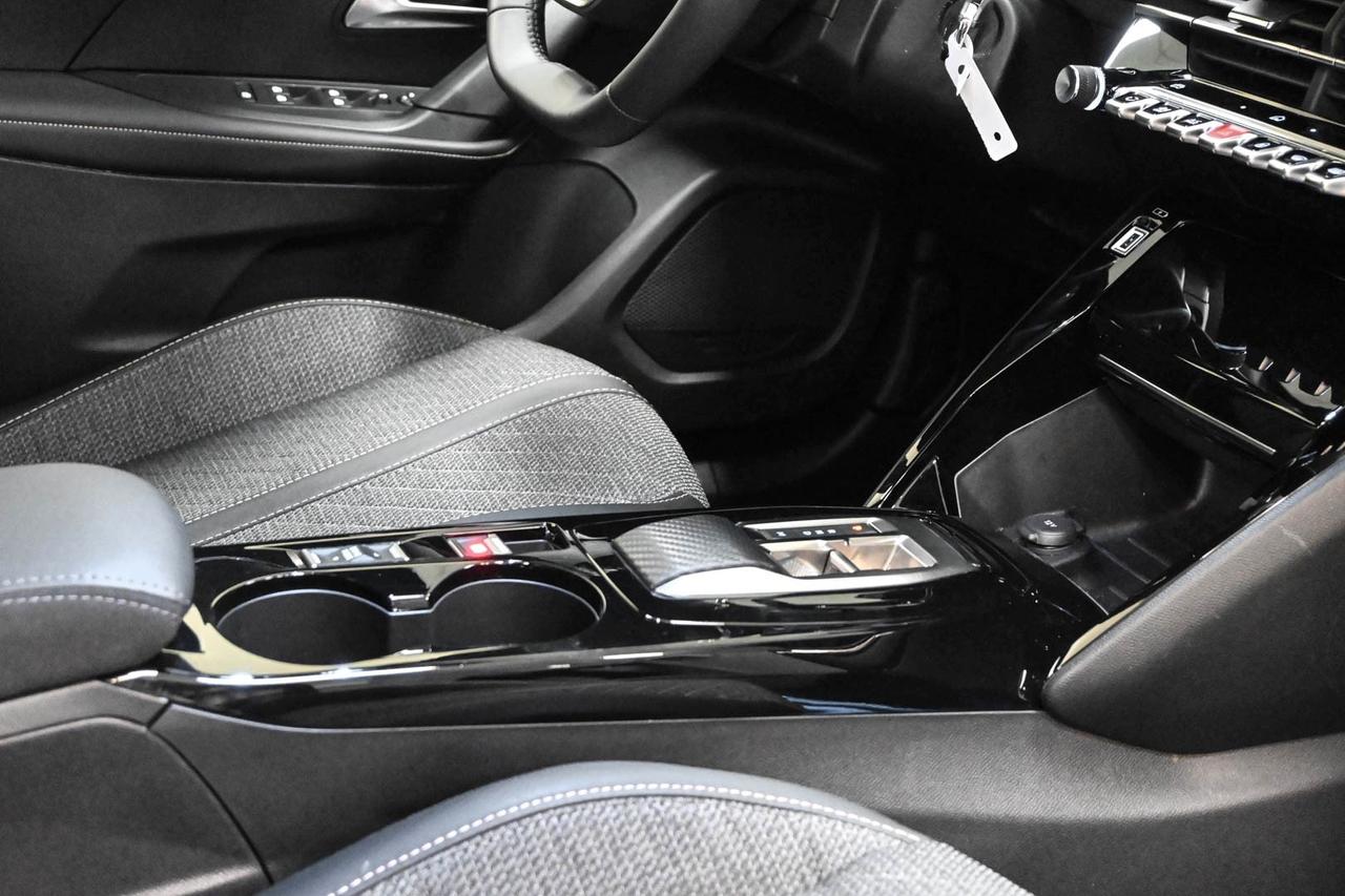 PEUGEOT 2008 2ª serie 2008 PureTech 130 S&S EA...